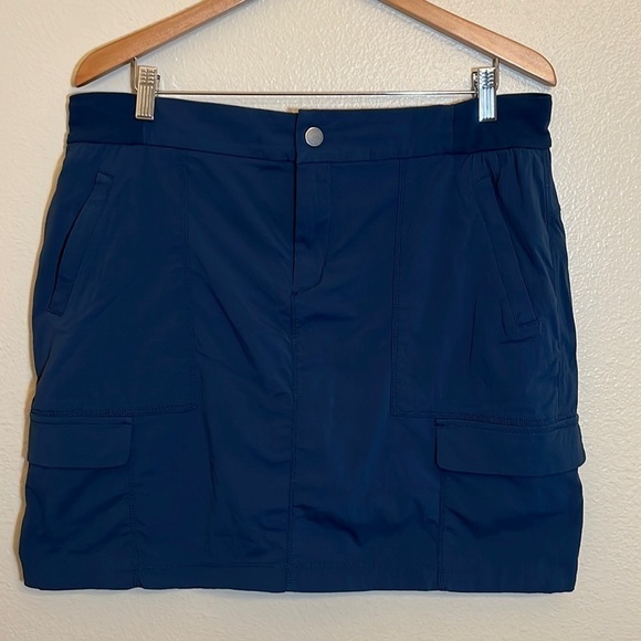 Athleta Navy Blue Cargo Skirt Size 16T - Picture 1 of 15